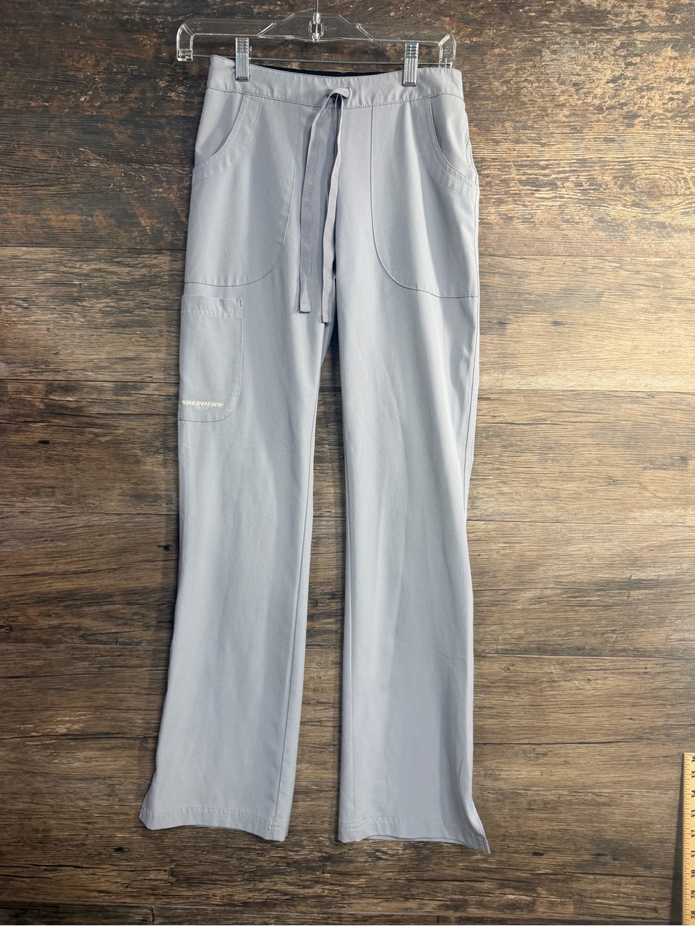 Skechers Light Gray Drawstring Relaxed Scrub Pants AS IS